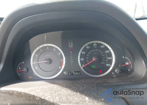 2010 Honda Accord 3.5 Ex-L z USA, uszkodzony, nr VIN 1HGCP3F81AA021864